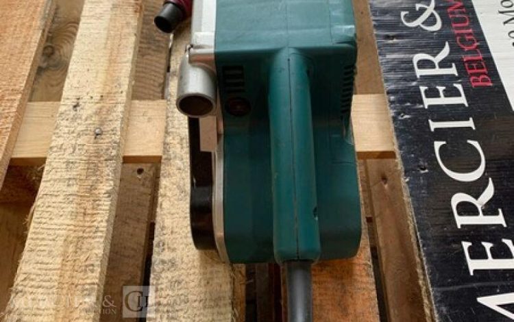 MAKITA 9404  PON011123