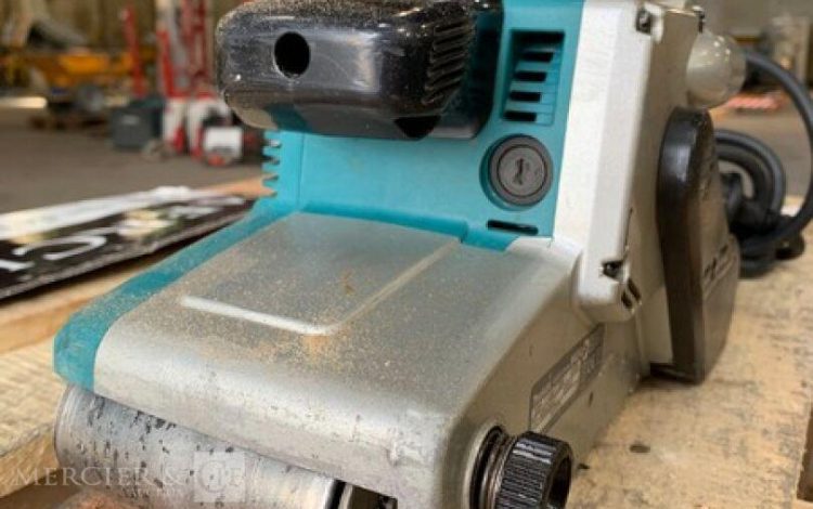 MAKITA 9404  PON011123