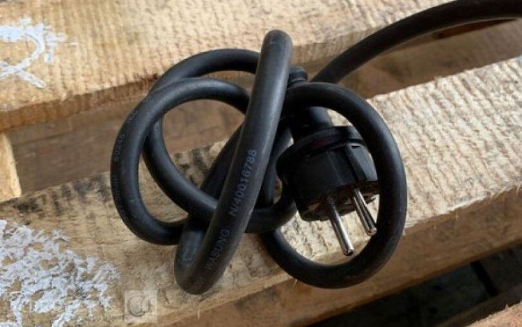 MAKITA 9404  PON011123