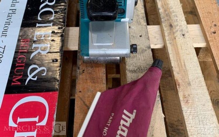 MAKITA 9404  PON011123