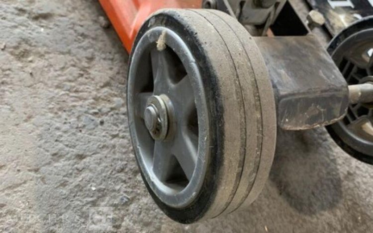 HUSQVARNA DM220  FOR010835