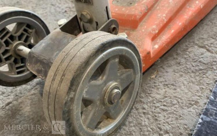 HUSQVARNA DM220  FOR010835