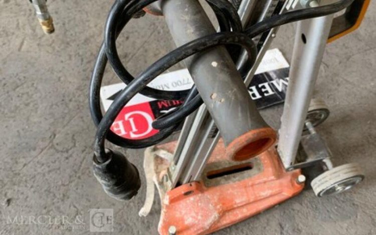 HUSQVARNA DM220  FOR010835