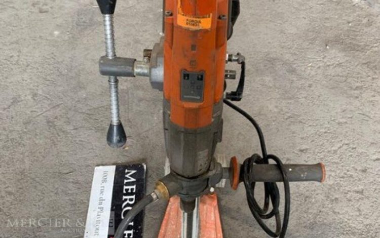 HUSQVARNA DM220  FOR010835