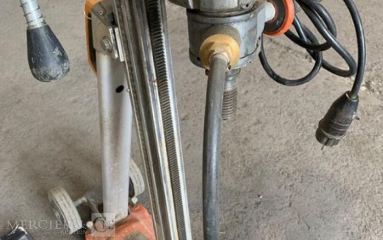 HUSQVARNA DM220  FOR010835