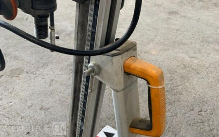 HUSQVARNA DM220  FOR010835