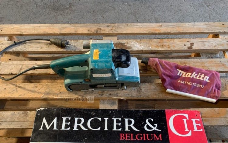 MAKITA 9404  PON010632