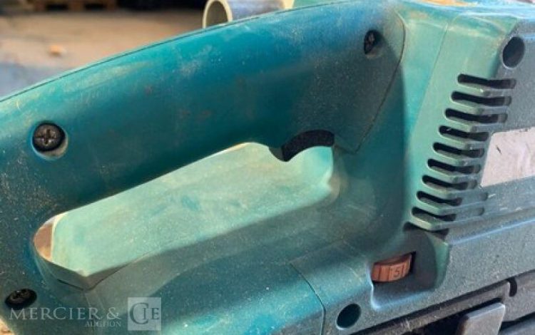 MAKITA 9404  PON010632