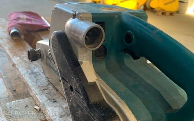 MAKITA 9404  PON010632