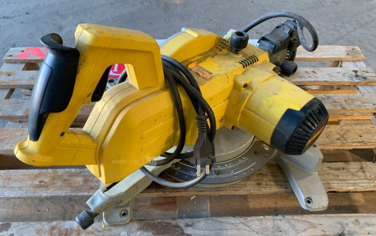 DEWALT DW777  SCI010072