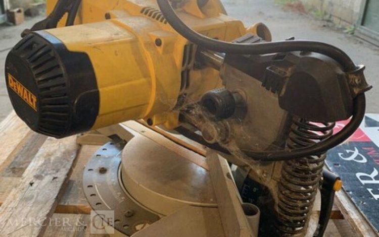 DEWALT DW777  SCI010072