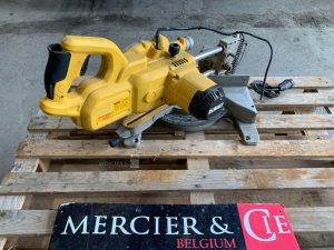 DEWALT DW777-QS  SCI010160