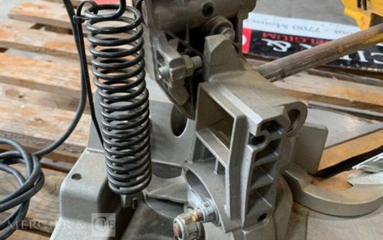 DEWALT DW777-QS  SCI010160