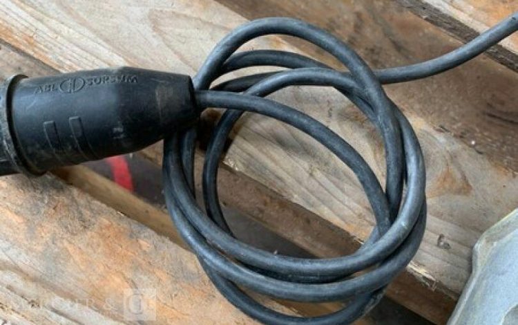 DEWALT DW777-QS  SCI010160