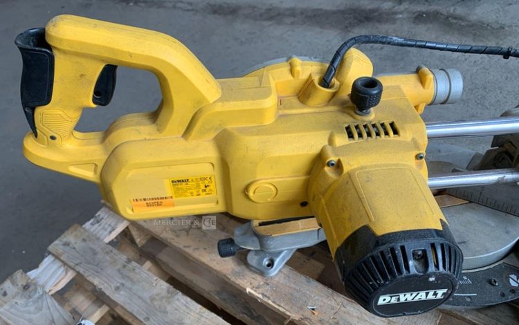 DEWALT DW777-QS  SCI010160