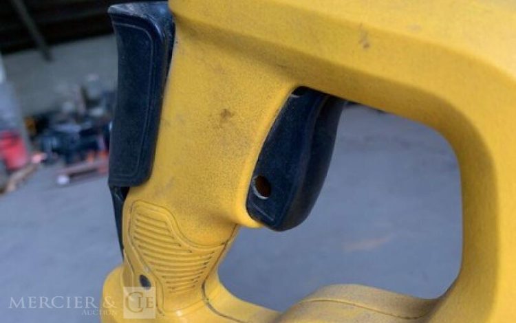 DEWALT DW777-QS  SCI010160