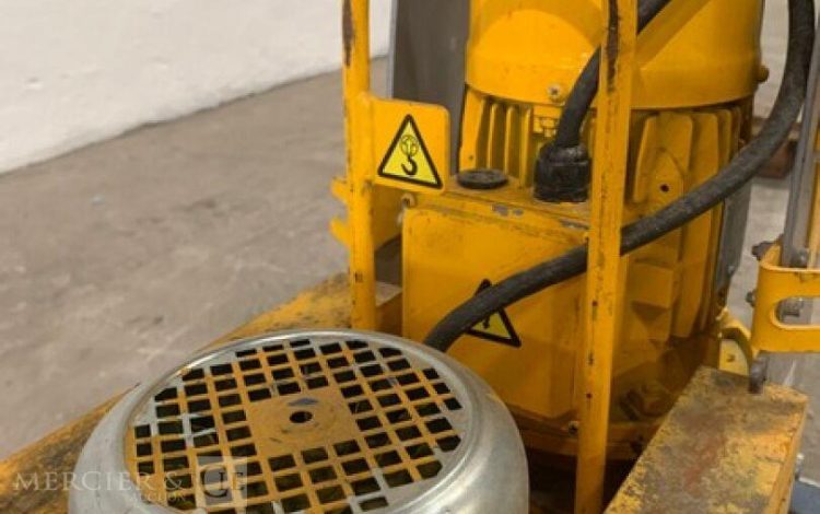 STIHL TSA230  DEC010221