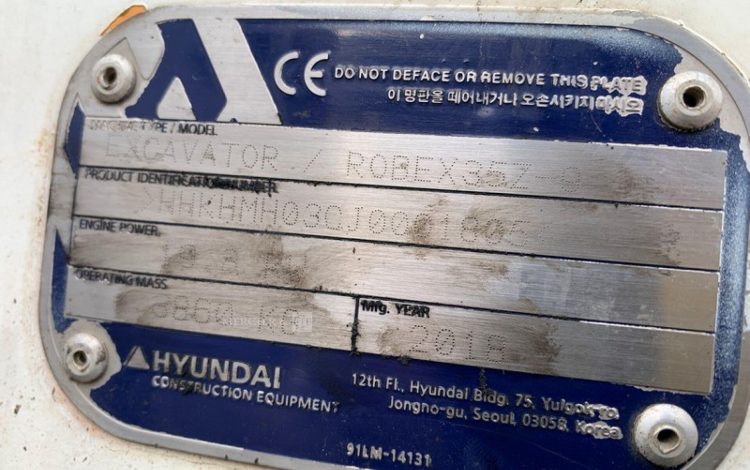 HYUNDAI MINI PELLE SUR CHENILLE 3,8 TONNES  ROB1805