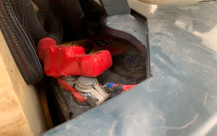 HYUNDAI MINI PELLE SUR CHENILLE 3,8 TONNES  ROB1805