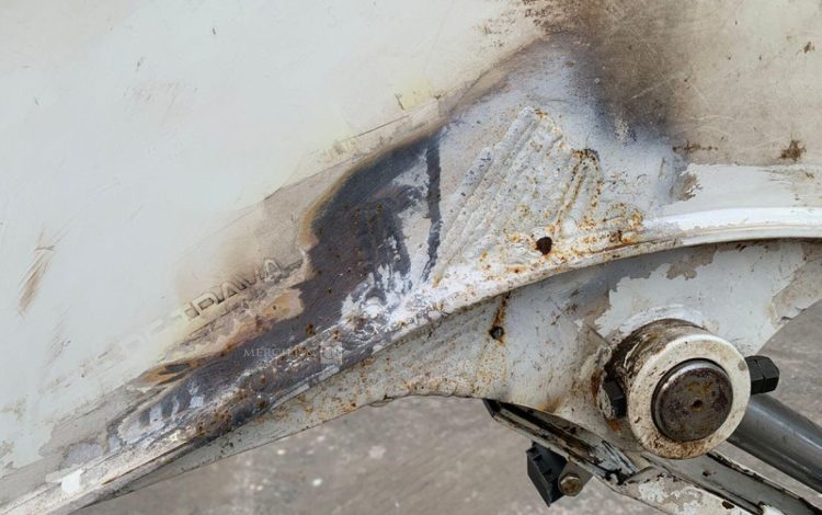 HYUNDAI MINI PELLE SUR CHENILLE 3,8 TONNES  ROB1805