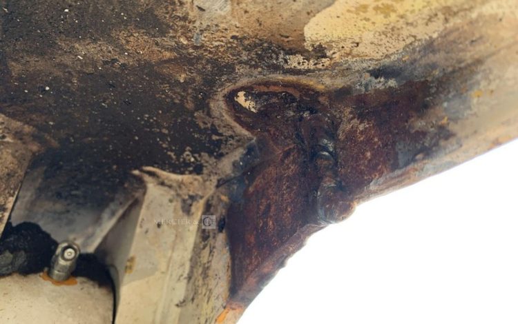 HYUNDAI MINI PELLE SUR CHENILLE 3,8 TONNES  ROB1805