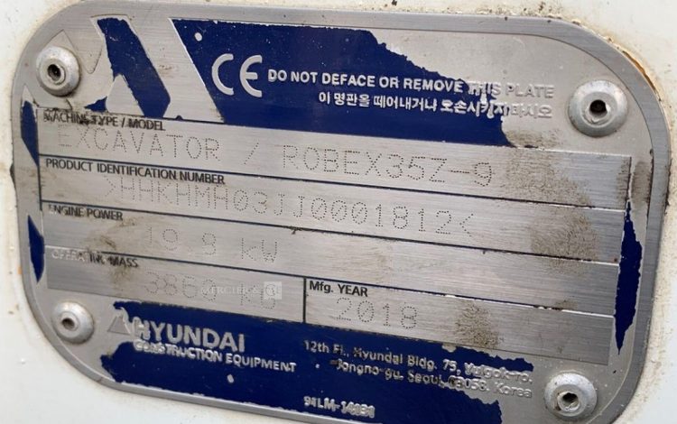 HYUNDAI MINI PELLE SUR CHENILLES 3,8 TONNES  ROB1812