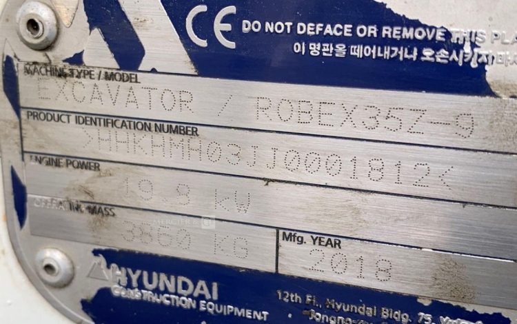 HYUNDAI MINI PELLE SUR CHENILLES 3,8 TONNES  ROB1812