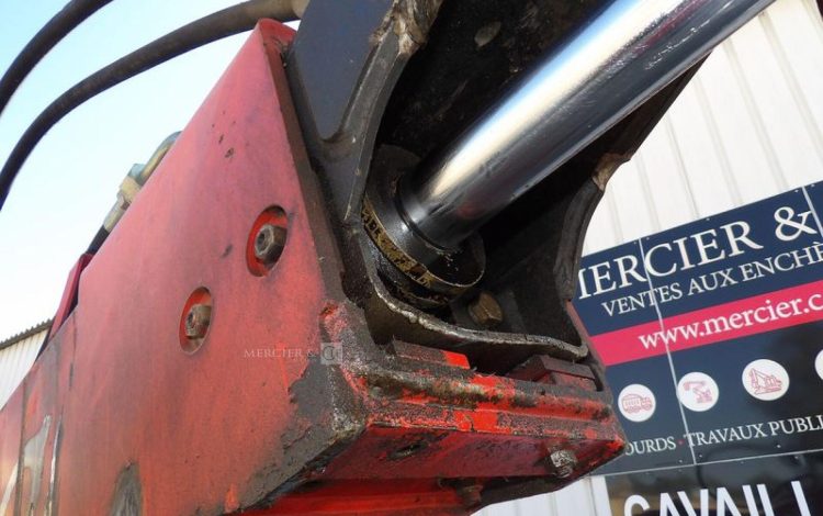 MANITOU CHARIOT TELESCOPIQUE SLT 420 B  2T  4289H AN2007 ROUGE 233543