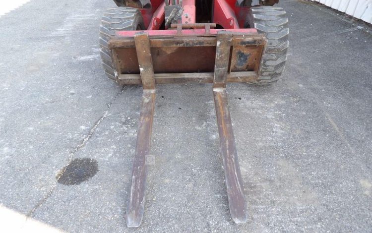 MANITOU CHARIOT TELESCOPIQUE SLT 420 B  2T  4289H AN2007 ROUGE 233543