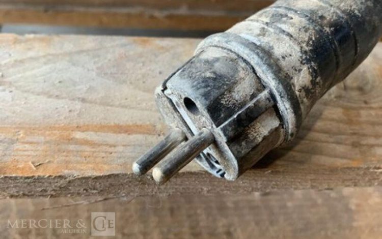 TITAN IMPACT 400  AIR011345