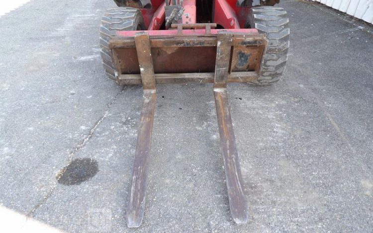 MANITOU CHARIOT TELESCOPIQUE SLT 420 B  2T  4289H AN2007 ROUGE 233543