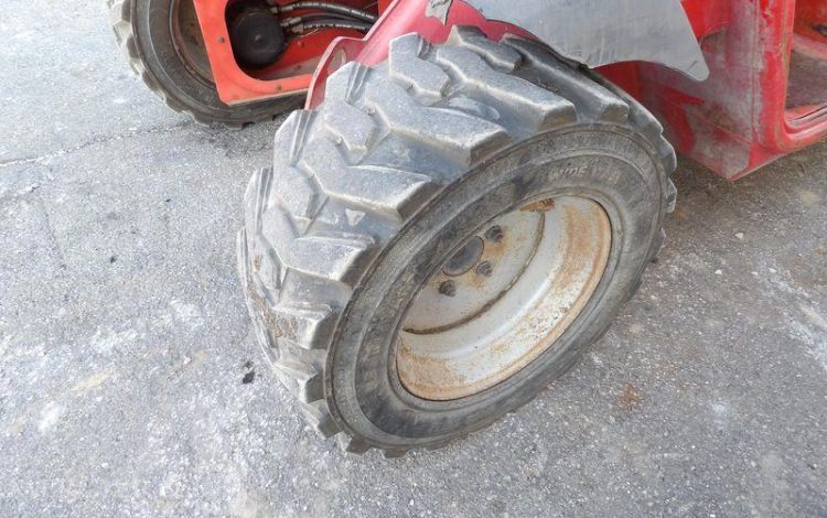 MANITOU CHARIOT TELESCOPIQUE SLT 420 B  2T  4289H AN2007 ROUGE 233543