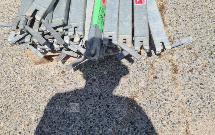 autre Lot de 28 moises déchafaudage  80 cm  Marque ALTRAD  402