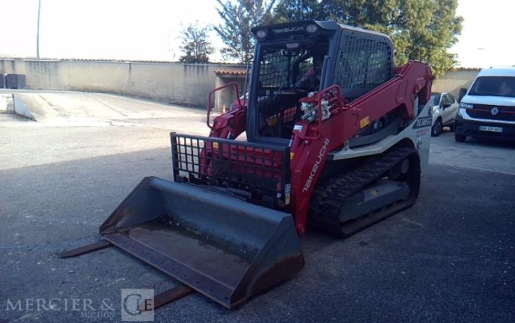 TAKEUCHI CHARGEUR TL10V-2  + GODET + TABLIER FOURCHE 175H AN2023 GRIS 62024