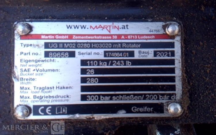 TAKEUCHI MINIPELLE TB 225 2T4 2073H AN2021 + PINCE MARTIN UG AN2021 GRIS 66401