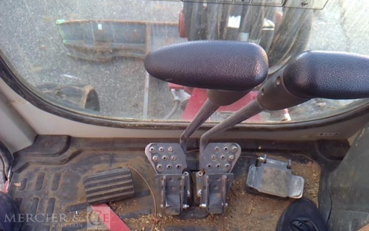 TAKEUCHI MINIPELLE TB 225 2T4 2073H AN2021 + PINCE MARTIN UG AN2021 GRIS 66401