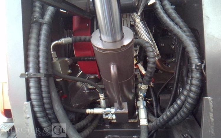 MINI DUMPER SUR CHENILLE  RHINOCEROS XN800 – D192 – AN2024 MATERIEL NEUF  800643