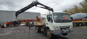 MITSUBISHI CANTER BENNE AVEC GRUE HIAB MODELE XS BLANC 997BDW69