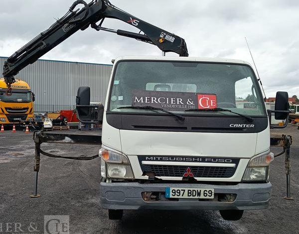 MITSUBISHI CANTER BENNE AVEC GRUE HIAB MODELE XS BLANC 997BDW69