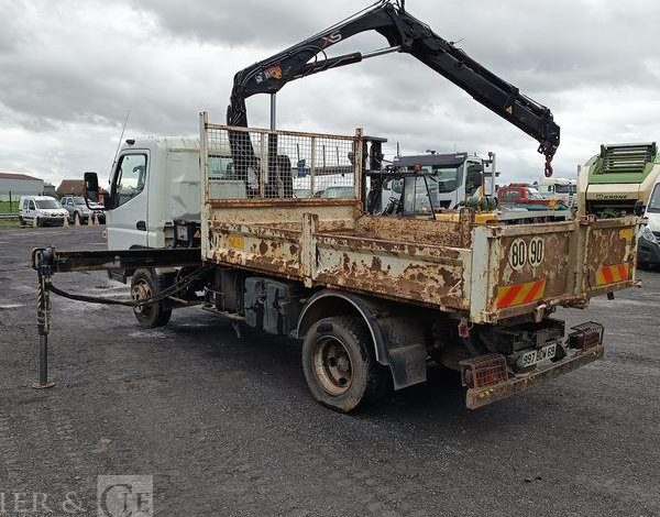 MITSUBISHI CANTER BENNE AVEC GRUE HIAB MODELE XS BLANC 997BDW69