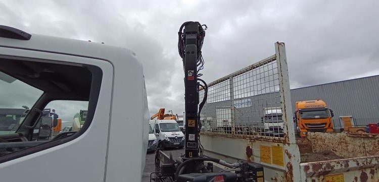 MITSUBISHI CANTER BENNE AVEC GRUE HIAB MODELE XS BLANC 997BDW69