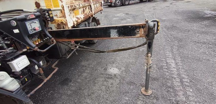 MITSUBISHI CANTER BENNE AVEC GRUE HIAB MODELE XS BLANC 997BDW69