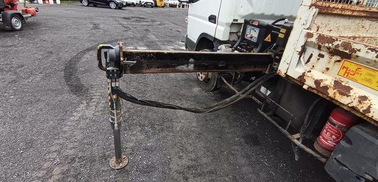 MITSUBISHI CANTER BENNE AVEC GRUE HIAB MODELE XS BLANC 997BDW69