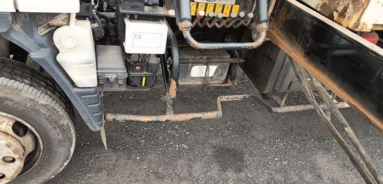MITSUBISHI CANTER BENNE AVEC GRUE HIAB MODELE XS BLANC 997BDW69
