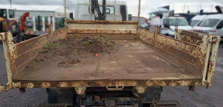 MITSUBISHI CANTER BENNE AVEC GRUE HIAB MODELE XS BLANC 997BDW69