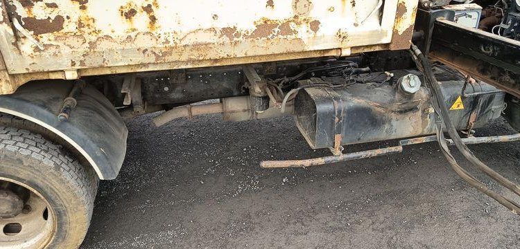 MITSUBISHI CANTER BENNE AVEC GRUE HIAB MODELE XS BLANC 997BDW69