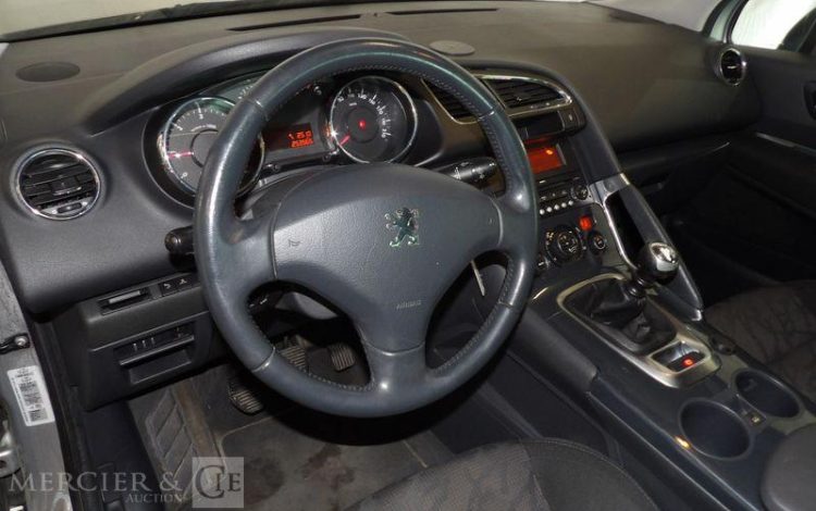 PEUGEOT 3008 GENERATION-I 2.0 HDI 150CH PREMIUM GRIS AE-200-MW