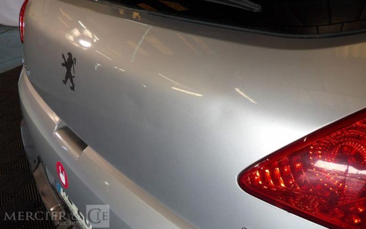 PEUGEOT 3008 GENERATION-I 2.0 HDI 150CH PREMIUM GRIS AE-200-MW