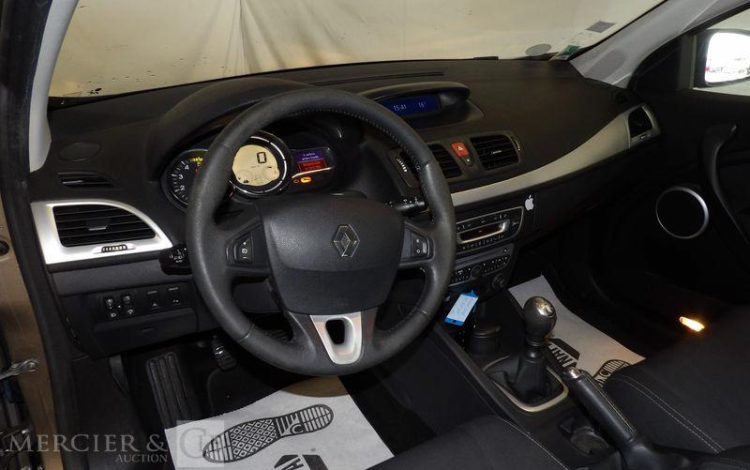 RENAULT MEGANE COUPE 1.5 DCI 110CH DYNAMIQUE  AT-807-WE