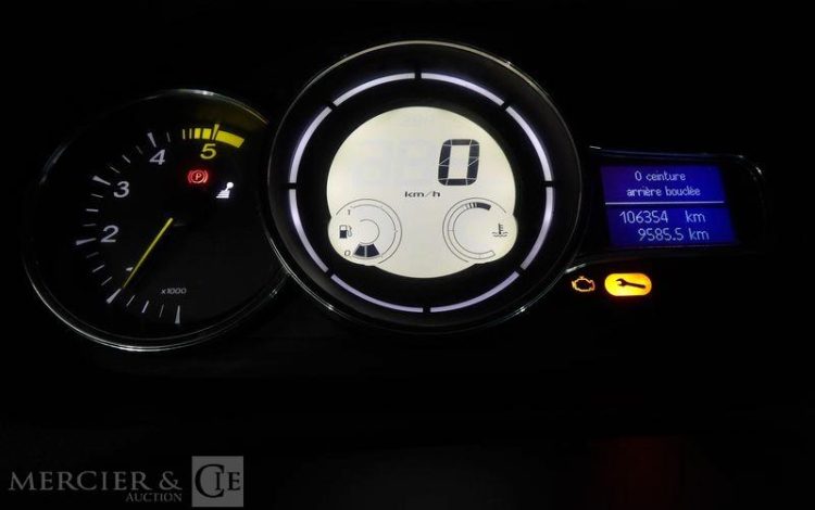 RENAULT MEGANE COUPE 1.5 DCI 110CH DYNAMIQUE  AT-807-WE